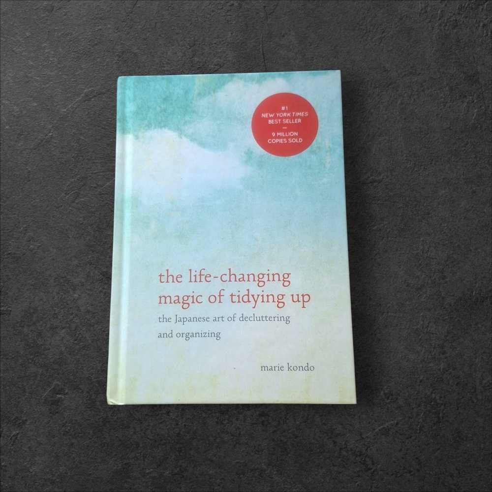 The Life-Changing Magic of Tidying Up Hardback BOOK